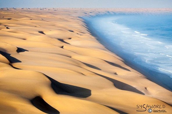 namib-desert-meets-sea-11[6]